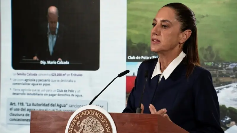 Acusa Sheinbaum a familia de diputado priista de usar concesión de agua en residencial con campo de polo