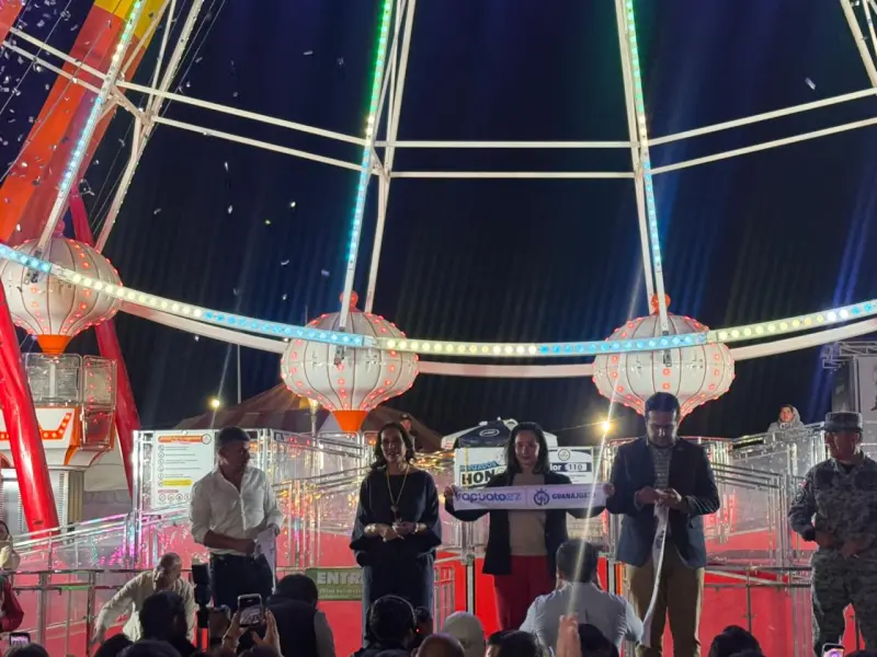 Inauguran Feria de las Fresas 2026 en Irapuato