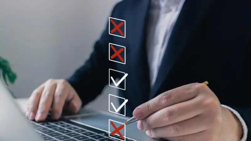 ¡Adiós listas negras de trabajadores! Senado prohibe el uso del buró laboral en las contrataciones