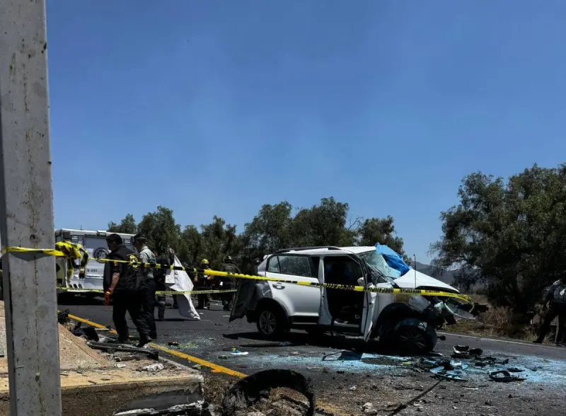 Mueren dos personas en la México-Pirámides tras fuerte choque en Acolman