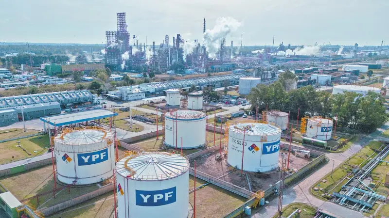 Corte de EU anula sentencia contra Argentina por caso YPF