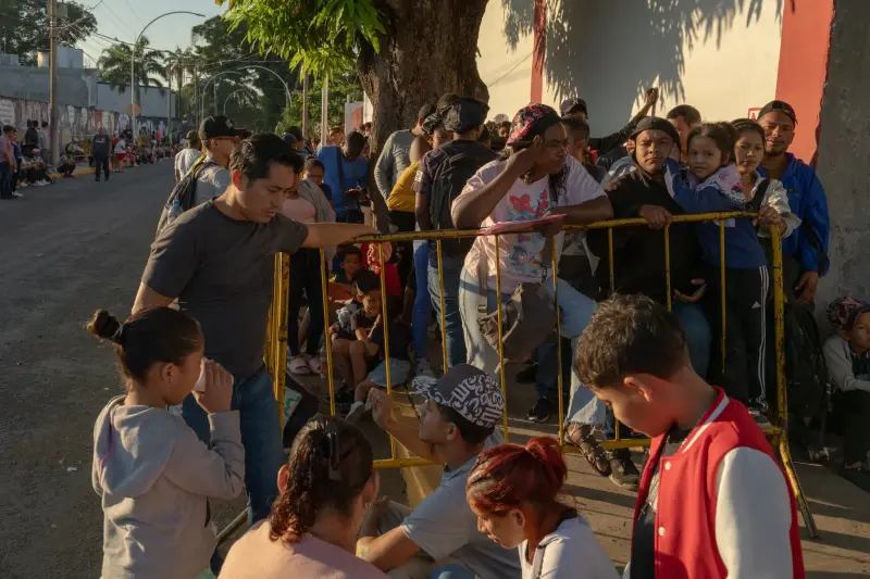 Corte Suprema analiza permitir bloqueo de solicitantes de asilo en la frontera