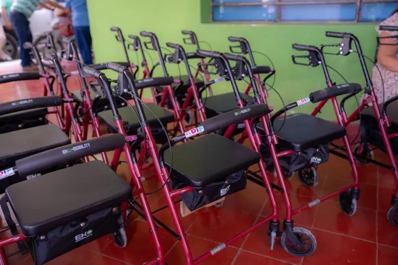 DIF Yucatán entrega apoyos funcionales en municipios