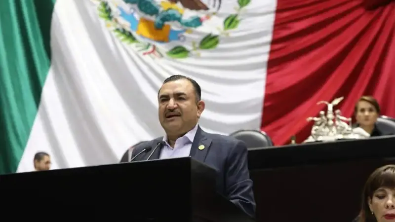 Cantante de “Conjunto Primavera” podría ser gobernador de Chihuahua; Alito Moreno lo confirma