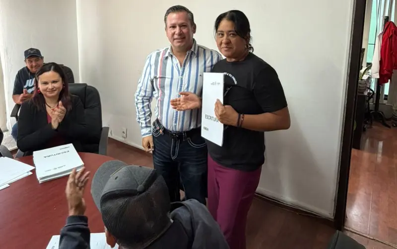 Avanza certeza patrimonial para familias de la capital y El Naranjo