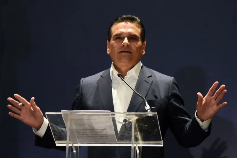 Giran orden de aprehensión contra Silvano Aureoles, exgobernador de Michoacán, por homicidio y tortura