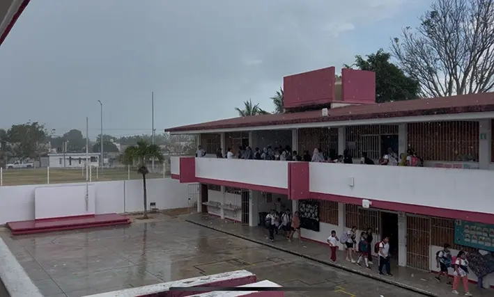Van 40 mdp para mejorar escuelas de Chetumal