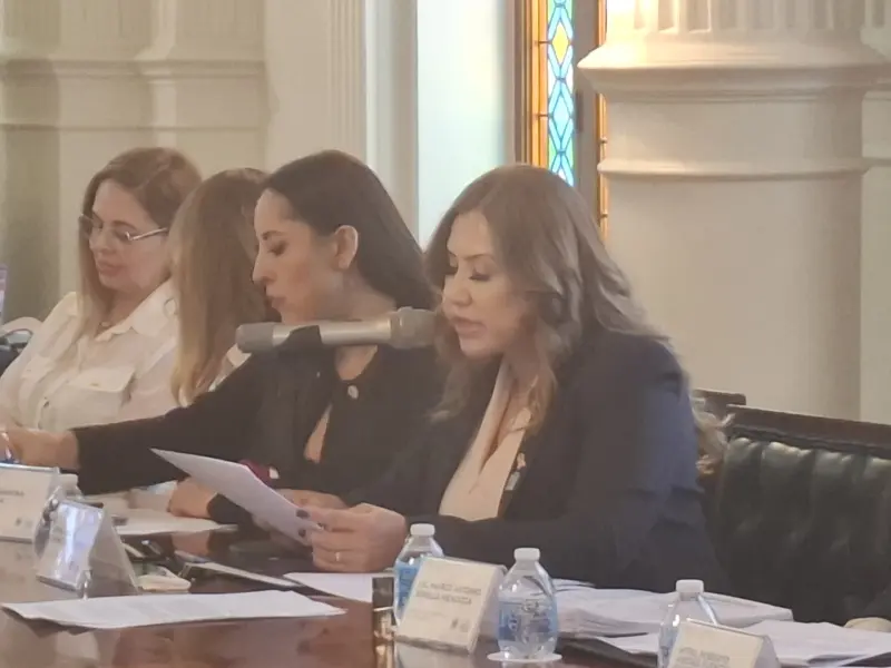 Presenta síndica Olivia Franco informe en Cabildo