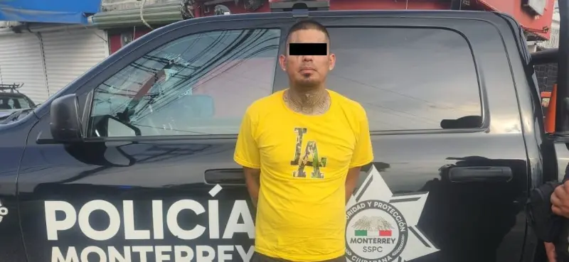 Detienen a joven con motocicleta con reporte de robo en Valle Verde