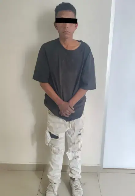 Con las manos en la batería; lo detienen en Vistas de Oriente