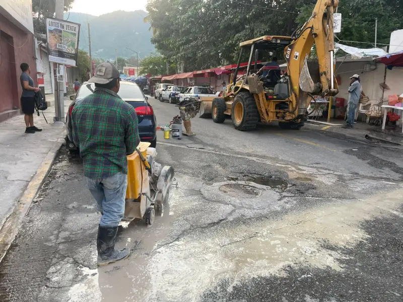 Transforma Gobierno de Acapulco rostro urbano con concreto hidráulico