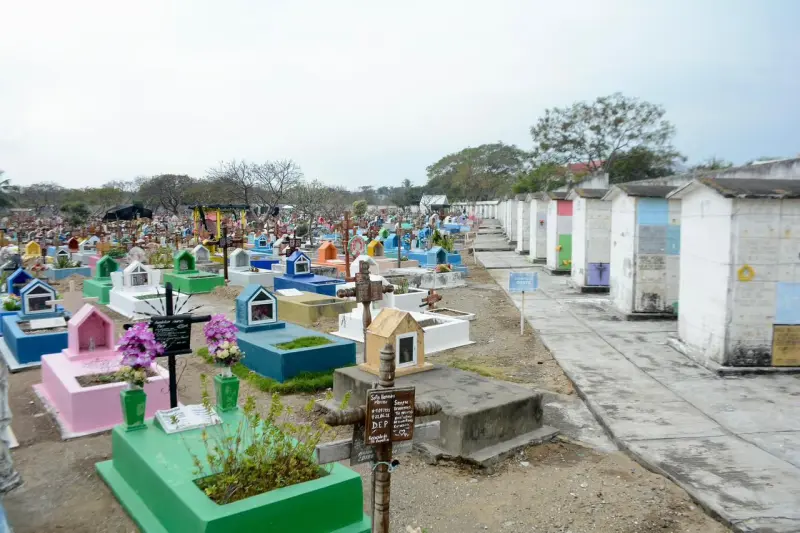 Concluye resguardó de espacios funerarios 2018-2019 en panteón del puerto