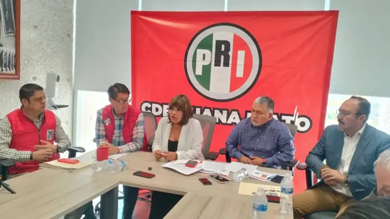 Diputados estallan contra la Fiscalía de Guanajuato por entrega errónea de cuerpos