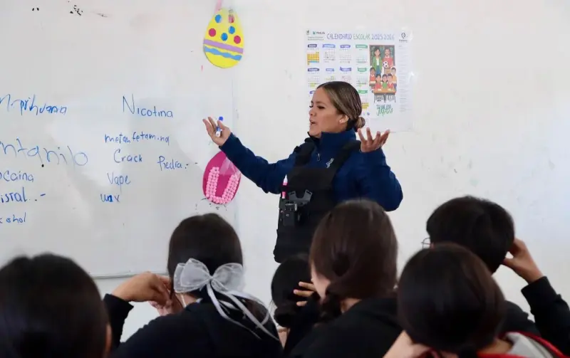 Orienta SSPM a 800 alumnos sobre adicciones y autocuidado