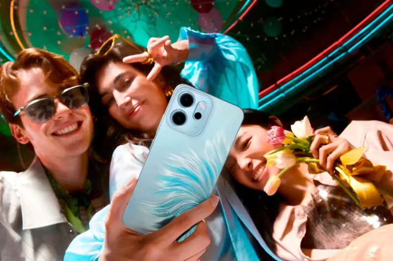 Celular gama media con funciones de Gemini y gran batería. Tiene 12 GB de memoria RAM