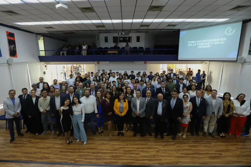 Celebra FEUQ 68 años de representación estudiantil de la UAQ