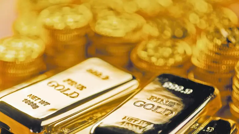 Precio del oro cae por menores perspectivas de recorte de tasas de interés de la Fed