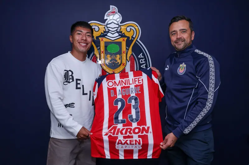 Chivas renueva a Daniel Aguirre hasta el 2030