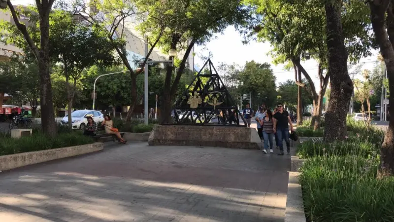 Reforma Guadalajara Reglamento de Comercio para priorizar uso recreativo