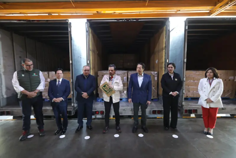 Donan al IMSS 4 millones de cepillos dentales para escuelas públicas