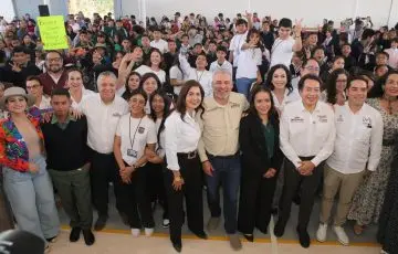 Entregan obra de la Telesecundaria José María Morelos y Pavón en Uruapan