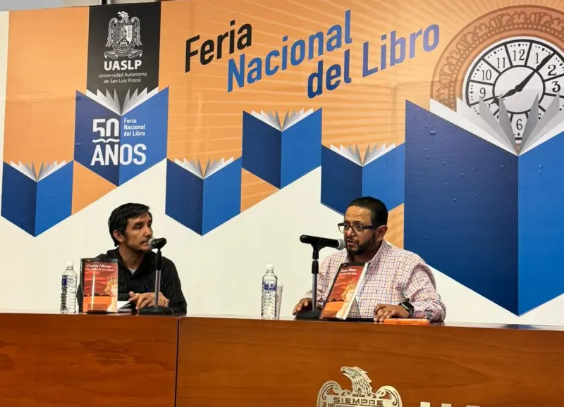 La noche de las reinas: Vicente Alfonso llevó su novela a la FNL UASLP