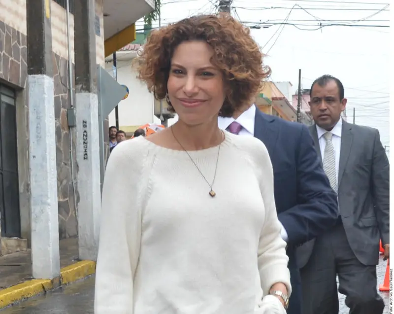 Tiene Karime Macías vigentes 2 órdenes de captura por presunto fraude y defraudación fiscal