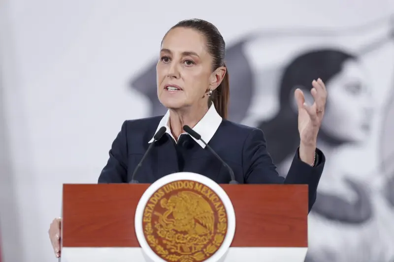 Plan B y la Presidenta se apareció 3 minutos