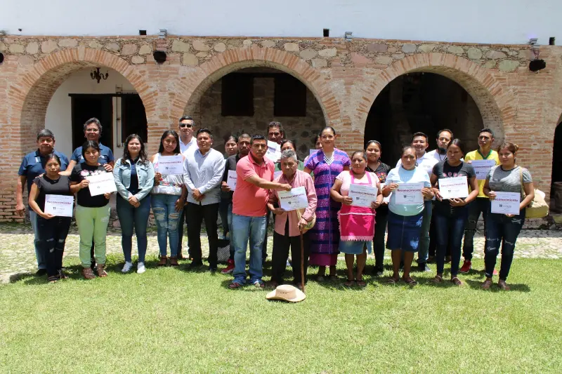 Destina Guerrero 3.6 mdp para impulsar a artesanos de las 8 regiones