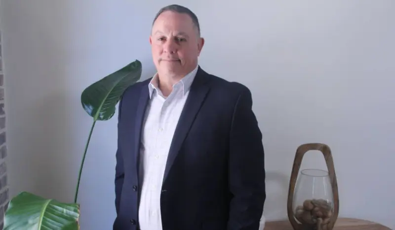 Busca candidato fortalecer la representación latina en capital de NJ