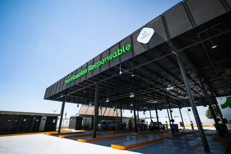 Bajo cumplimiento frena impacto ambiental de la verificación vehicular