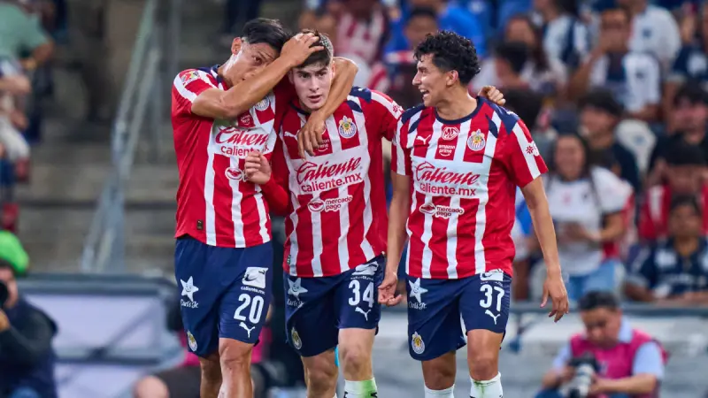 Chivas vence a Rayados y se reafirma como líder del Clausura 2026
