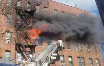 Resultan heridos 9 niños y 4 adultos en incendio en edificio de NY