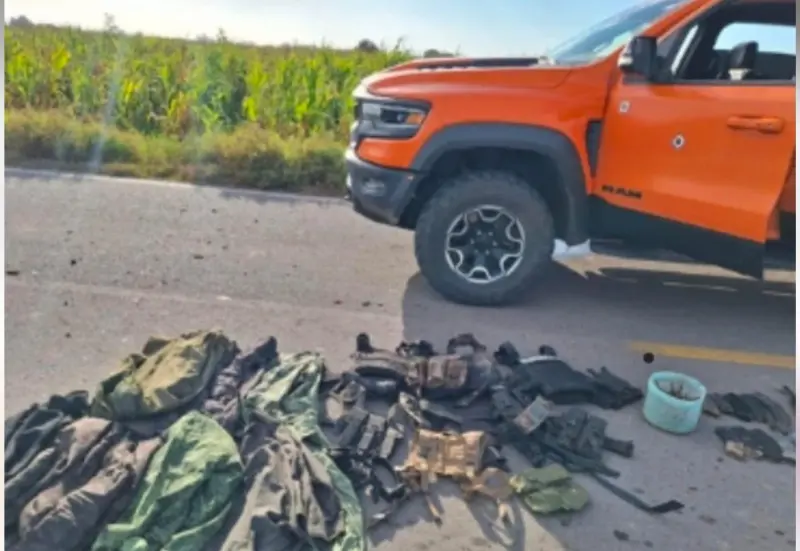 Militares aseguran camioneta con armas tras enfrentamiento en El Molino, Navolato