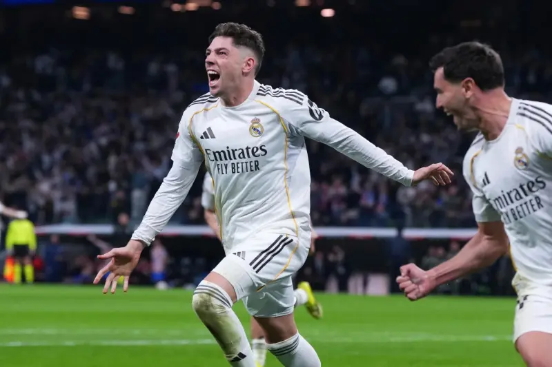 Real Madrid viene de atrás y derrota al Atlético en casa