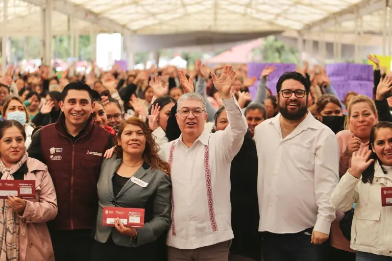 Aplauden mujeres de Naucalpan entrega de 3 mil tarjetas del Bienestar