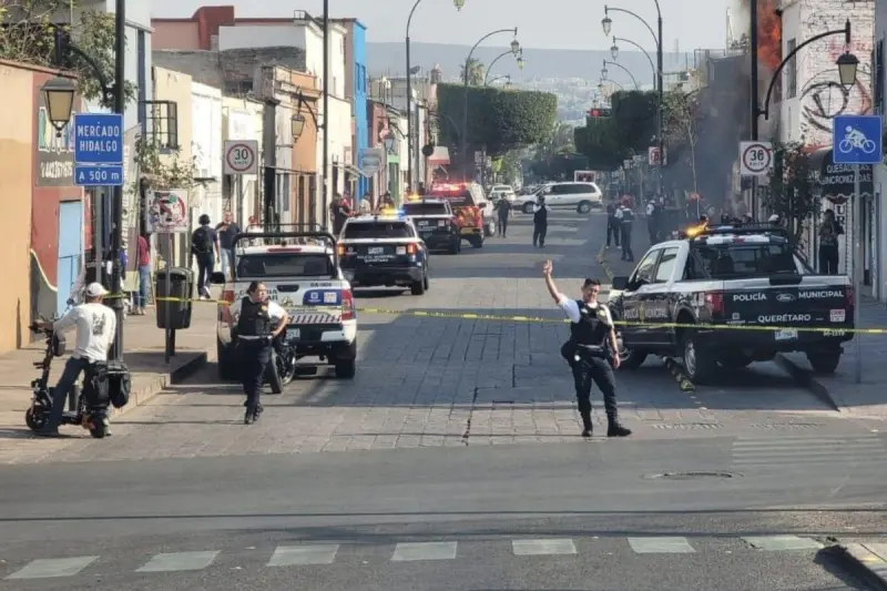 ¡Toma precauciones! Incendio en Querétaro provoca cierre vial