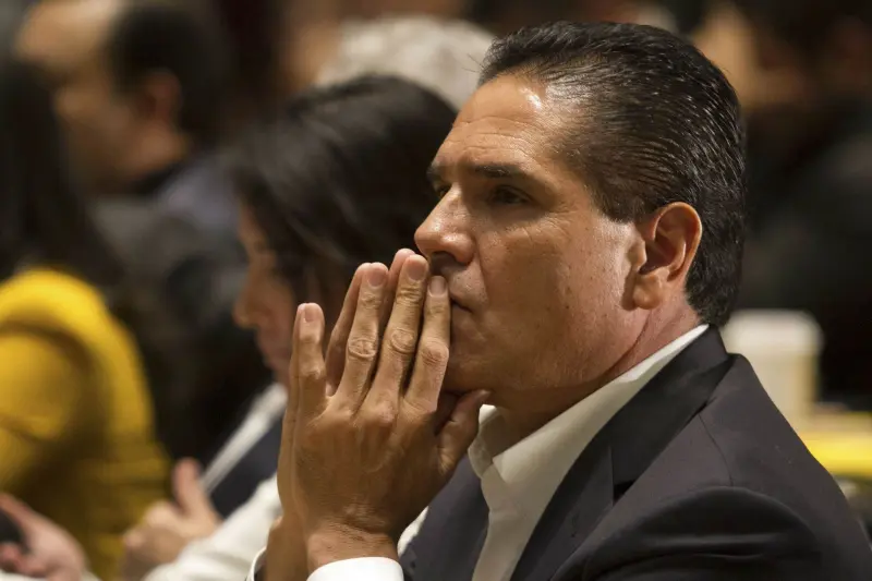 Giran orden de aprehensión contra Silvano Aureoles, exgobernador de Michoacán, por homicidio y tortura