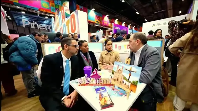 Municipios de Guanajuato derrochan en la FITUR 2026 sin agenda ni planes de turismo