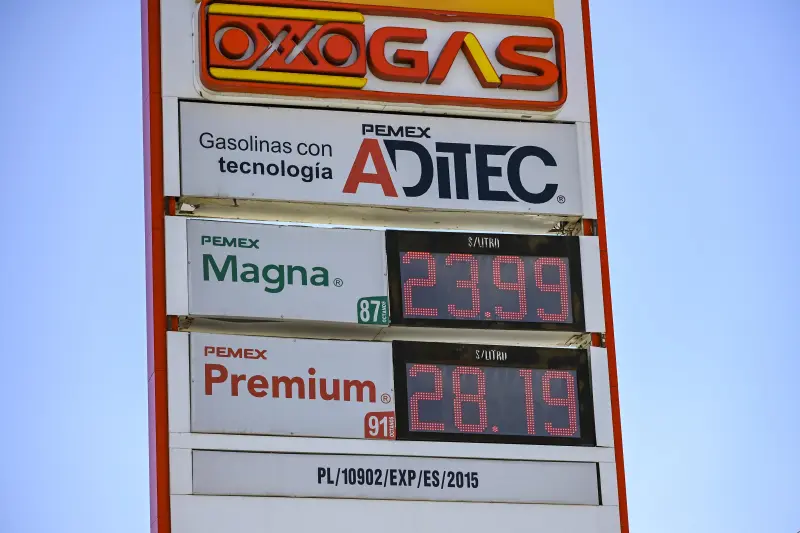 Saltillo: más lujo que nunca la gasolina roja, alcanza los $28.69