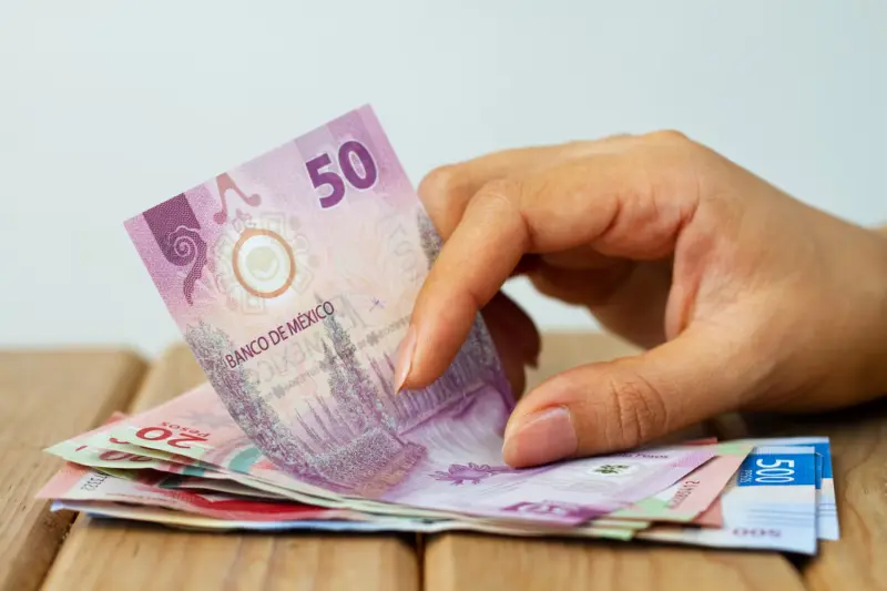 Realizan colecta para apoyar a menor que requiere cirugía especializada en SLRC