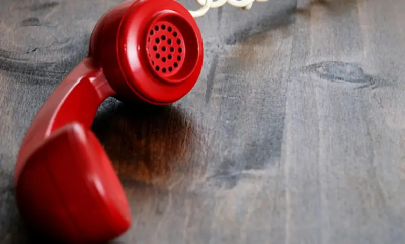 Teléfono Rojo