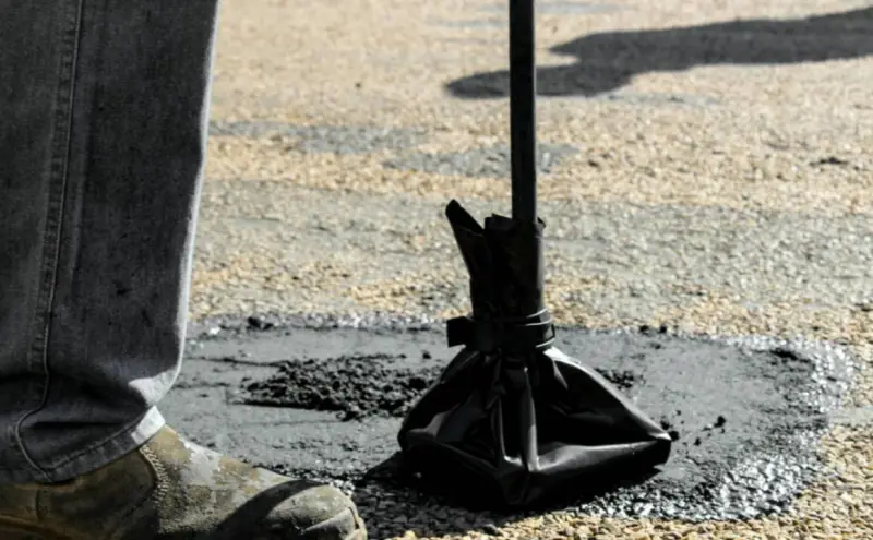 Refuerza NY campaña intensiva de bacheo tras invierno extremo