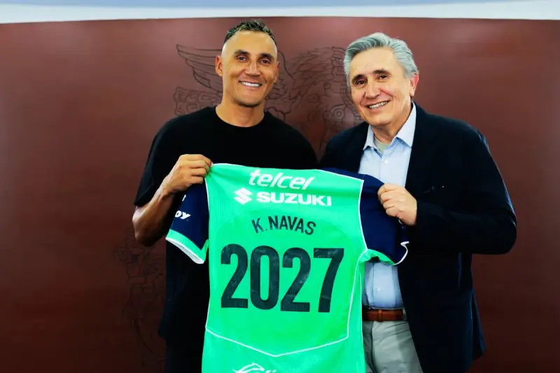 ¿Por qué Keylor Navas decidió quedarse en Pumas?