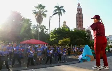 Deporte y conciencia se unen en carrera por el agua en Apatzingán