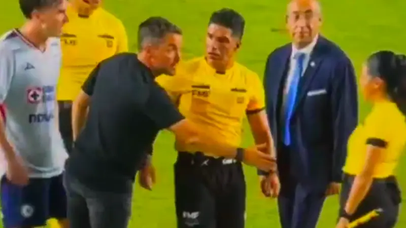 Larcamón libra el castigo: ¿Por qué no habrá sanción tras el desplante de Karen Díaz?