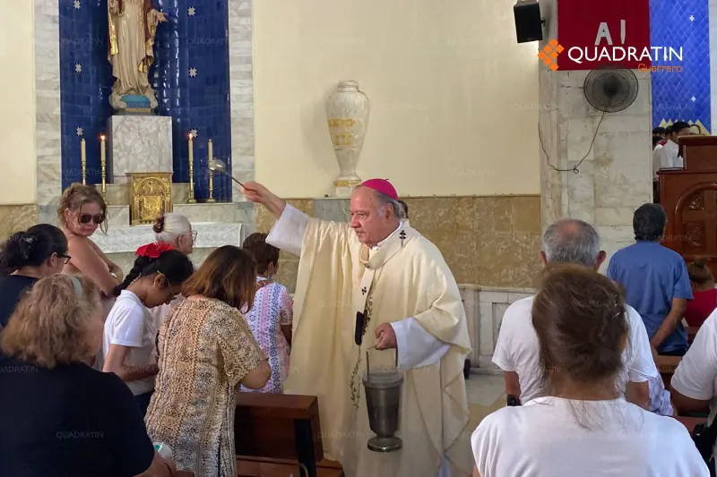 Llama arzobispo de Acapulco a construir la paz en medio de la violencia