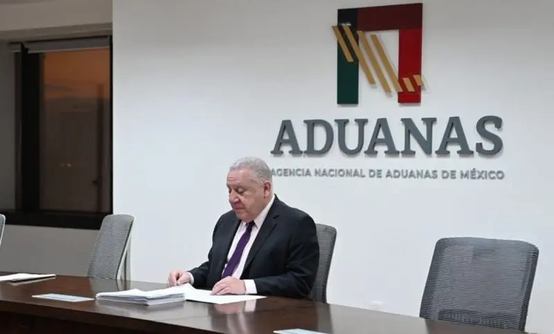 Deja Rafael Marín la agencia nacional de aduanas