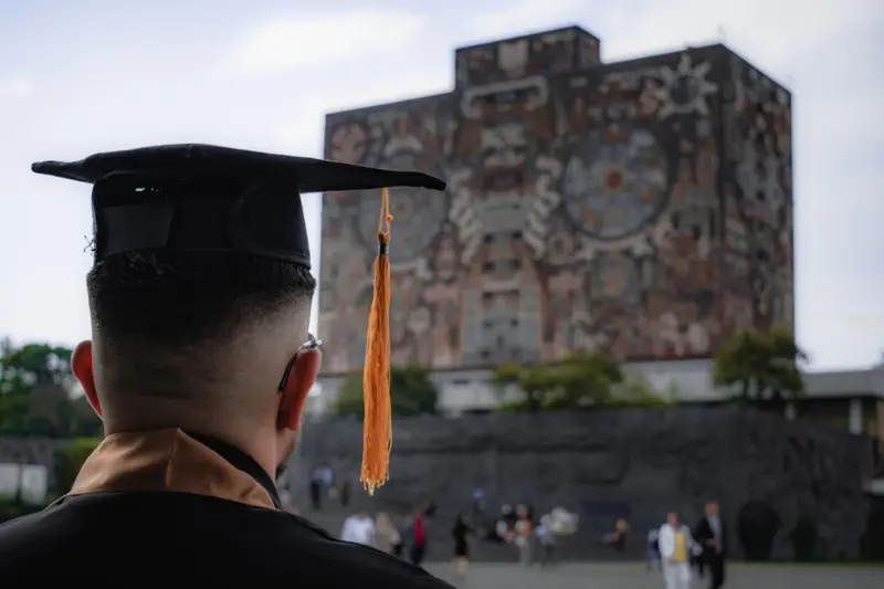 Mientras miles compiten por Medicina, 14 licenciaturas de la UNAM no lograron cubrir sus espacios en 2025, revelando un cambio en las preferencias de los aspirantes