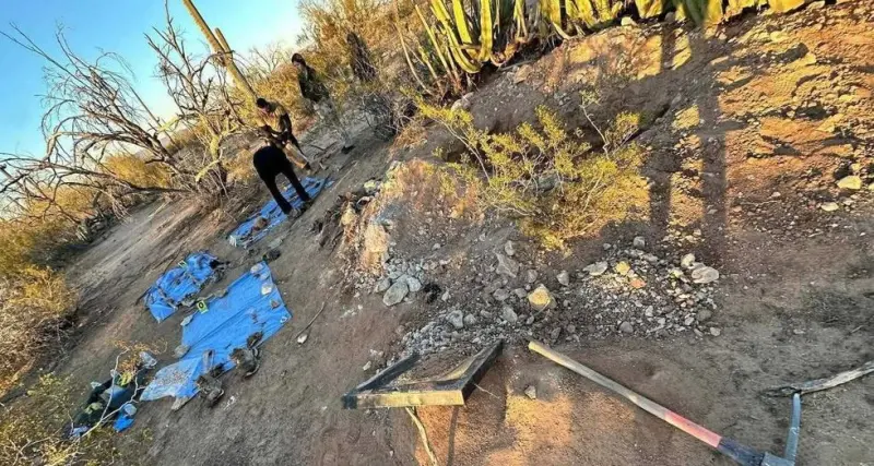 Colectivos hallan nueve fosas clandestinas con más de 30 restos humanos en Sonora